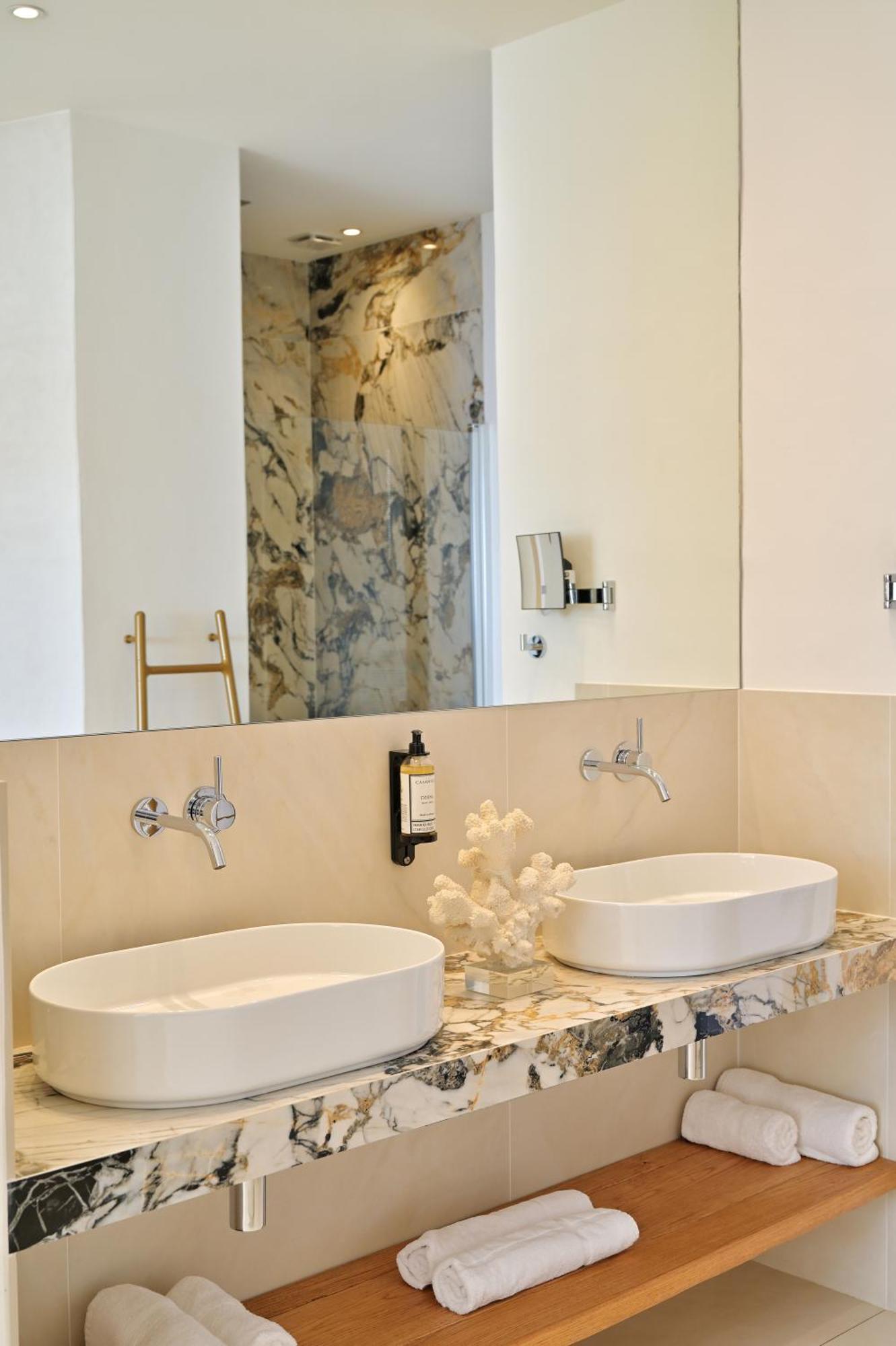 Cala Di Greco Hotel 4*